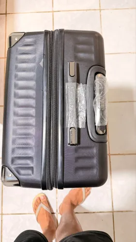 Mala Grande de Viagem 23kg - 4 Rodas - Cadeado Integrado