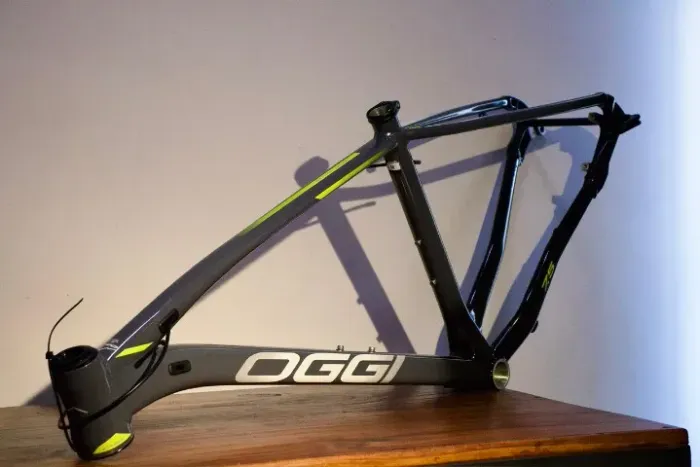 Quadro aro 29 Oggi 7.5 novo sem uso