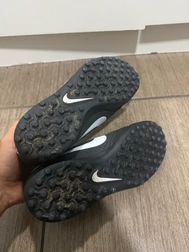 Chuteira Nike beco- 40