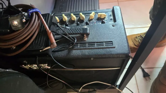 Amplificador Vox Valvetronix