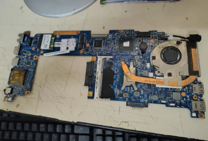 Placa mãe Sony Vaio SVT13 com i5-3317U Completa (48.4UJ01.011)