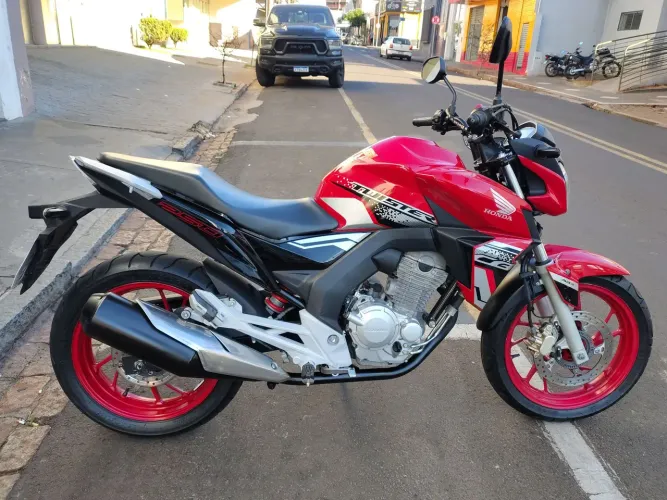 Cb 250 Twister