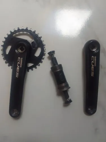 Pé de vela shimano Cues coroa 32d