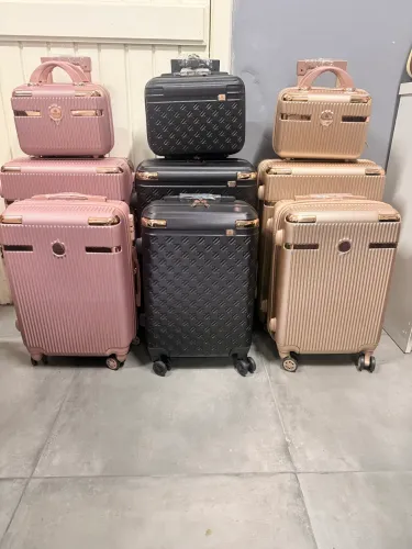 Kit malas de viagem mala de bordo, mala média e frasqueira 
