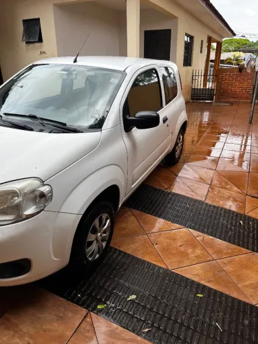 Fiat Uno Vivace 1.0 EVO Fire Flex 8V 3P 2013
