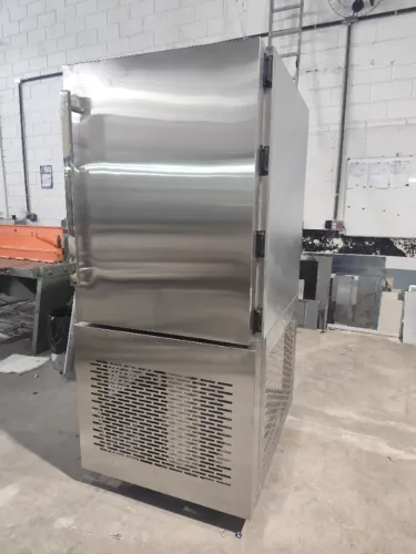 Ultracongelador 40 kg/ciclo (linha pesada)