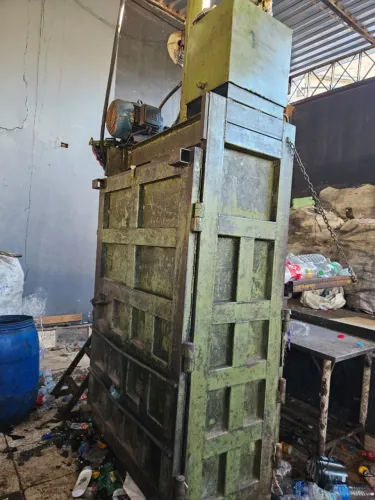 Prensa Enfardadeira Para Reciclagem 25 Ton