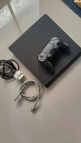 PlayStation 4 Slim