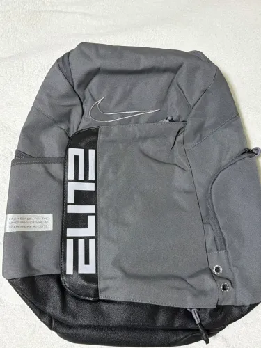 MOCHILA NIKE ELITE CINZA