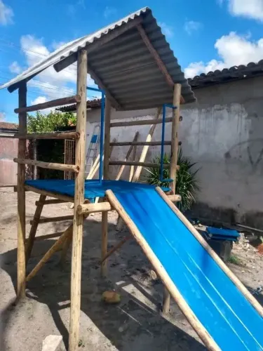 escorrego casinha