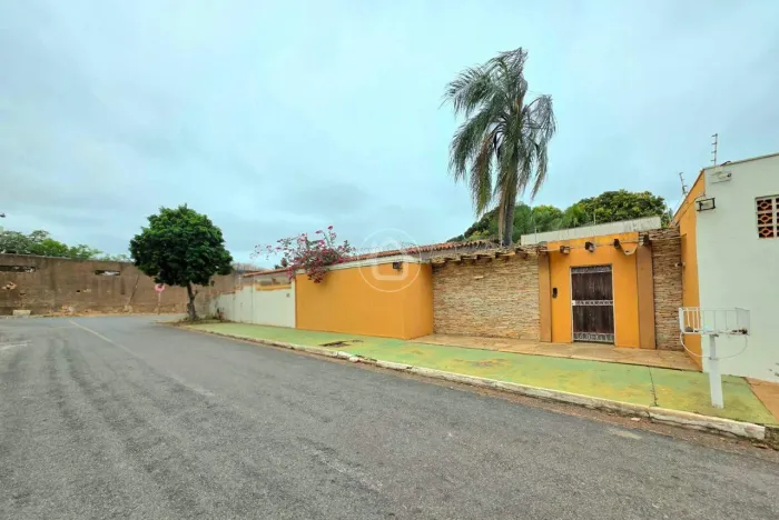 ÓTIMA CASA PARA EMPRESA