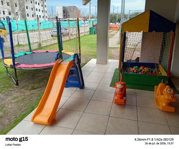 Locação de brinquedos e conjuntos de mesas