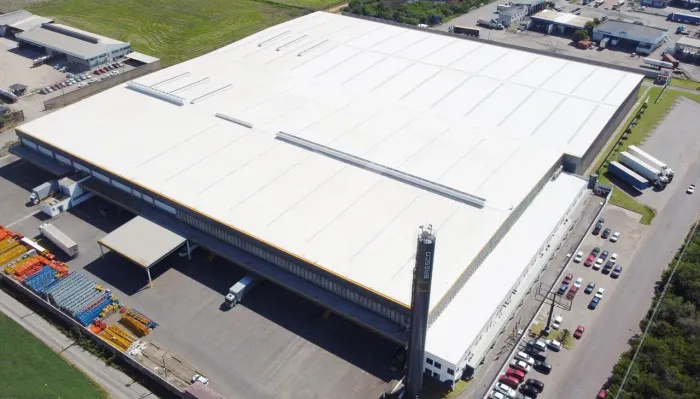 Pavilhão em condomínio logístico em Canoas para locação