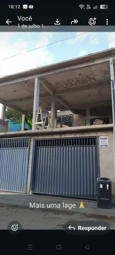 Casa grande com 2 garagem 