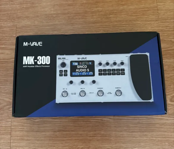 Pedaleira MK300 NOVA LACRADA NA CAIXA