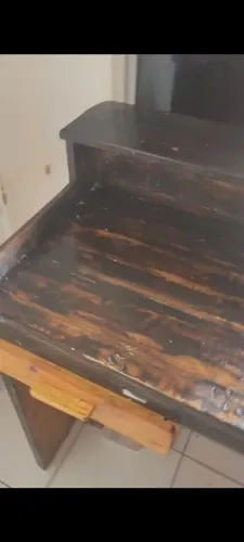 Balcão todo  envernizado tipo L  