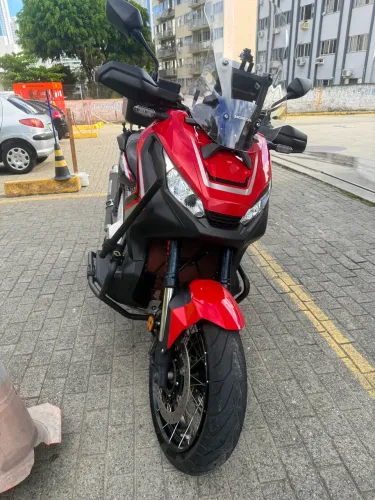 Honda Xadv 750 novíssima