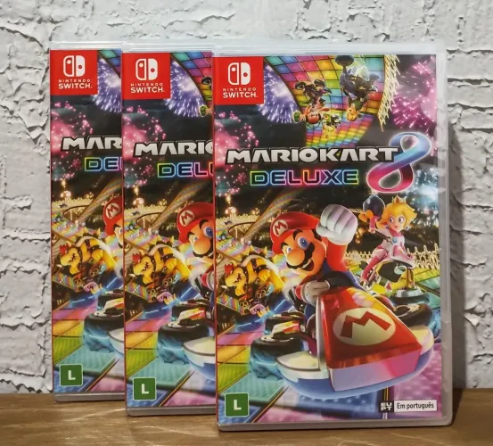 Mario Kart 8 Deluxe Switch Lacrado (Aceitamos seu jogo usado como pagamento)