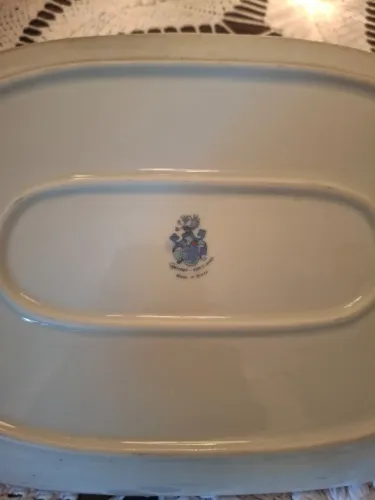 ANTIGO JOGO DE JANTAR GERMER COM 42 PEÇAS DE PORCELANAS