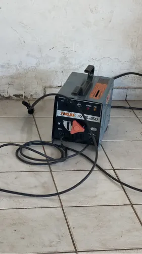 Máquina de solda