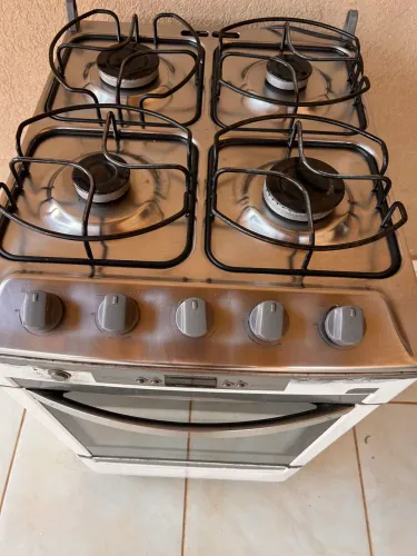 Vendo fogão 4 bocas