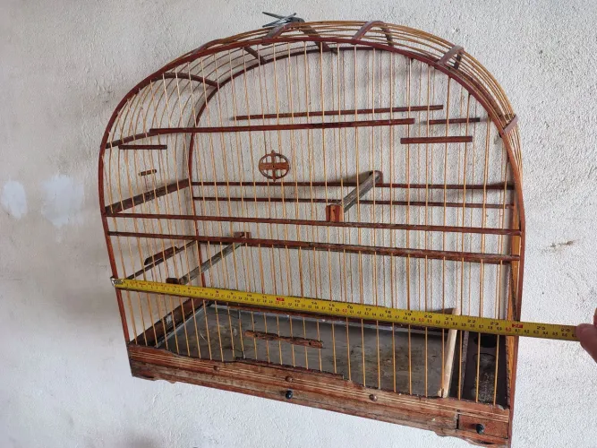 Gaiola boleada para pássaro grande porte 