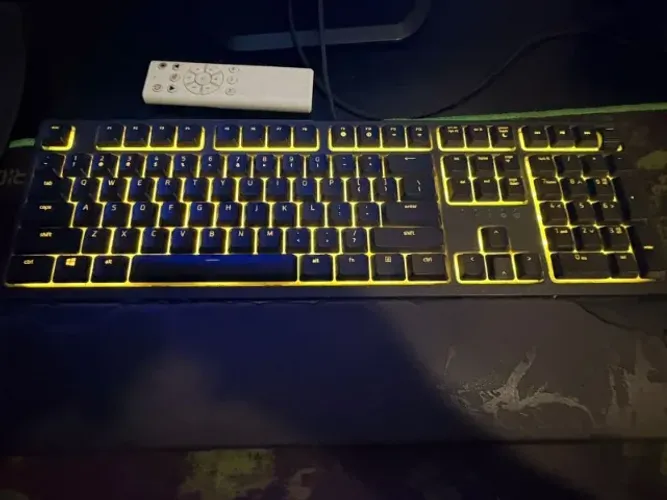 TECLADO RAZER ORNATA V2 E MOUSE VIPER