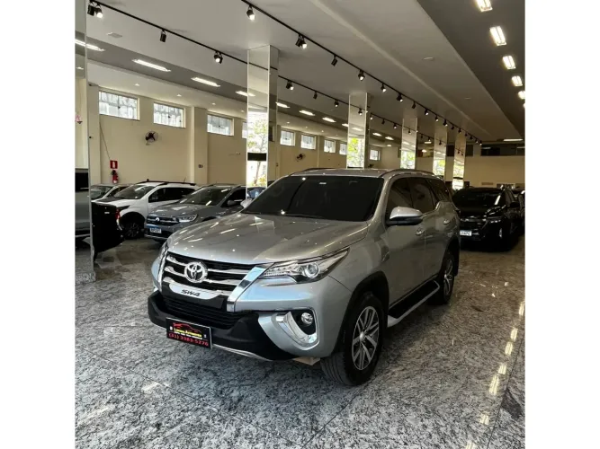 Toyota Hilux SW4 4X4 2.8 Diesel 2016