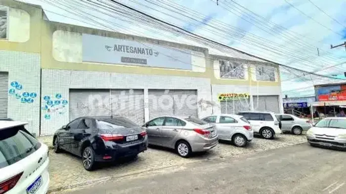 Galpão para locação com 390m2 no Centro de Feira de Santana