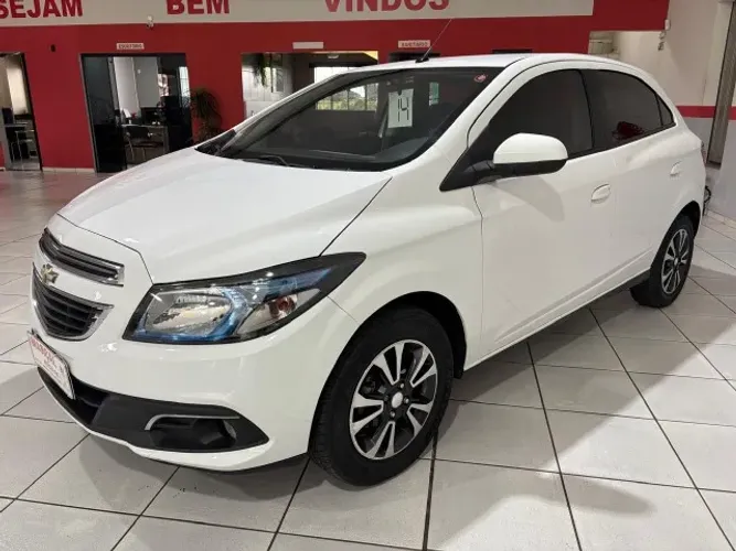 Chevrolet Onix Hatch LTZ 1.4 8V Flex Power Mec. 4P 2014