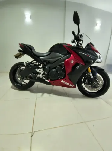Suzuki GSX_S1000f