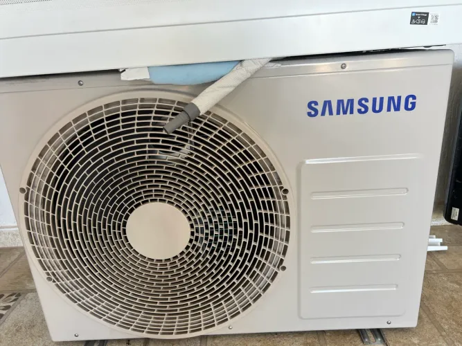 Ar condicionado 24 mil btu Frio inverter 