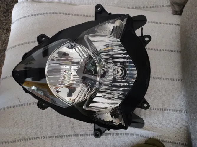 Farol Suzuki GSX 650 F Original