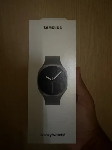 Samsung Galaxy Watch 8 40mm bt, lacrado, nota fiscal e garantia de 1 ano