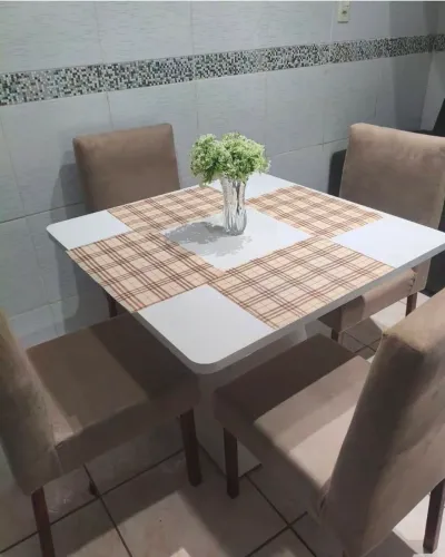 Mesa de jantar 4 cadeiras