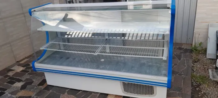 Balcão Refrigerado Placa Fria 175cm Vidro Curvo Gelopar 127v