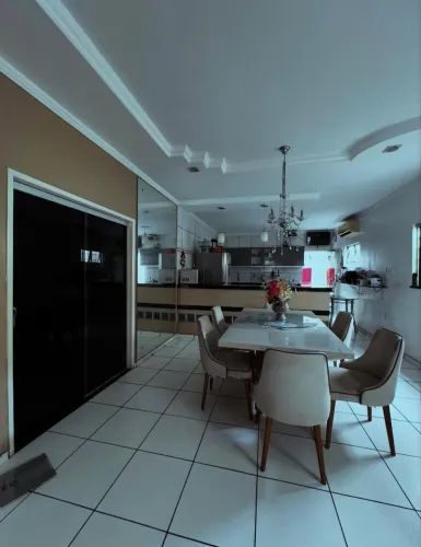LINDA CASA NA CIDADE OPERÁRIA