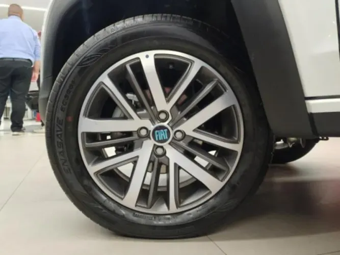 Fiat Strada Volcano 1.3 Flex 8V CD 2027