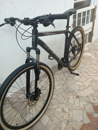 Vendo bike aro 29 quadro 21 ! 