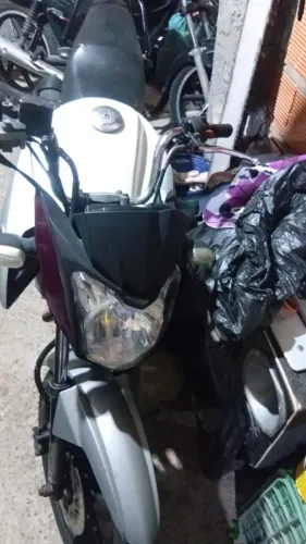 Vendo moto atrasada para interior deve 450 moto todo bom