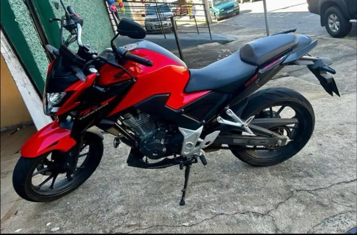Honda CB300f Twister 