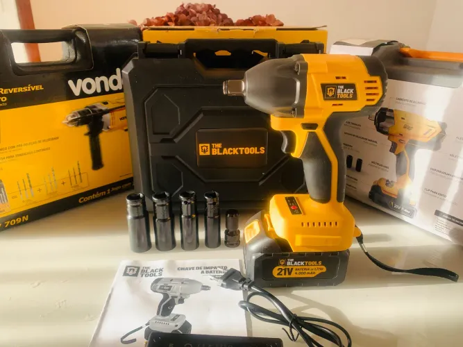 Chave de impacto BLACK&TOOLS MOTOR BRUSHLESS.