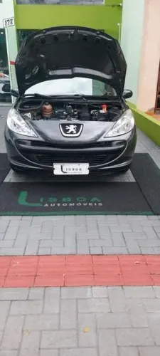 Peugeot 207 Sedan Passion XR 1.4 Flex 8V 4P 2011