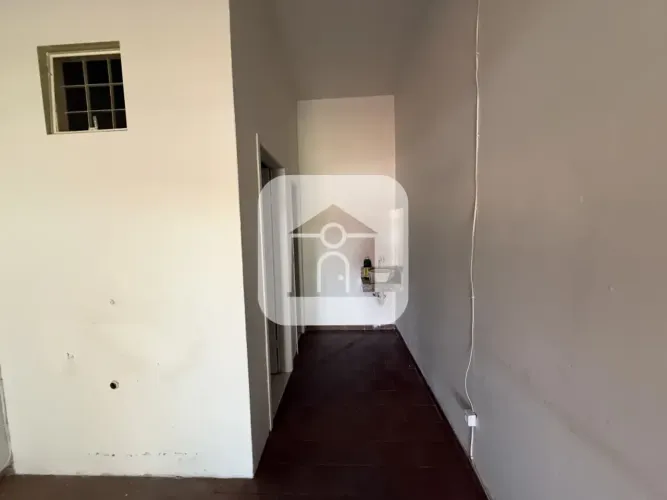 Loja comercial para locação no bairro Planalto