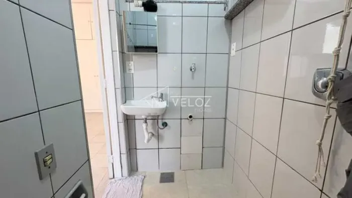 Kitnet/Conjugado : / Residencial / Flamengo