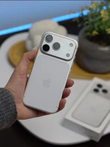 Apple iPhone 17 Pro 512GB Prata Potência Máxima com Chip A19 Pro