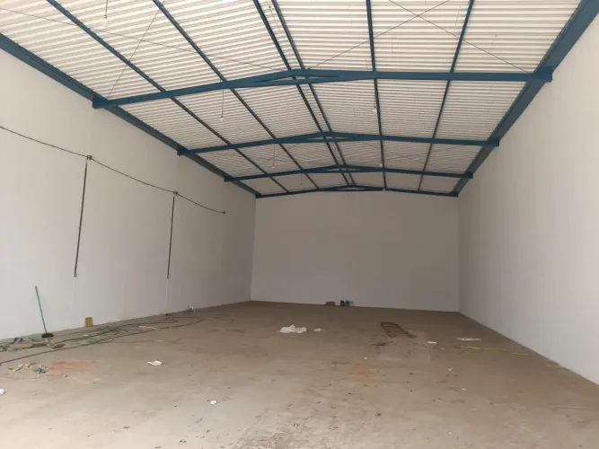 Galpão Imóvel para aluguel com 300 metros quadrados em Setor Três Marias I - Goiânia - GO