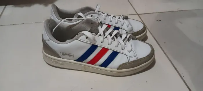 tênis adidas branco tamanho 39-40