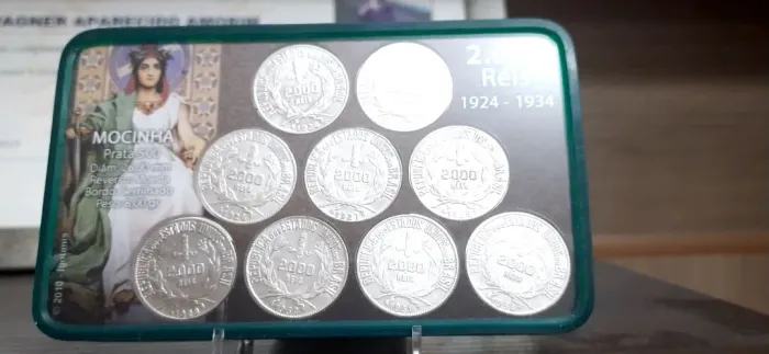 Set completo de moedas de 2.000 réis, série Mocinha (prata 500)
