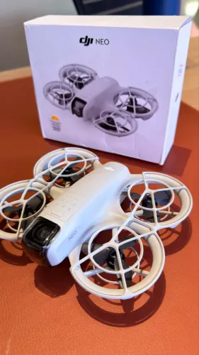 DRONE DJI NEO 